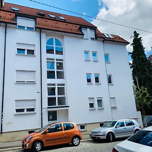 Exklusiv Möblierte In Besten Lage Apartment