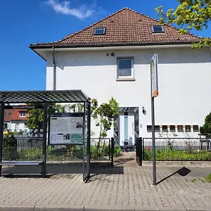 A Comfortable And Modern Newly Renovated Apartment
